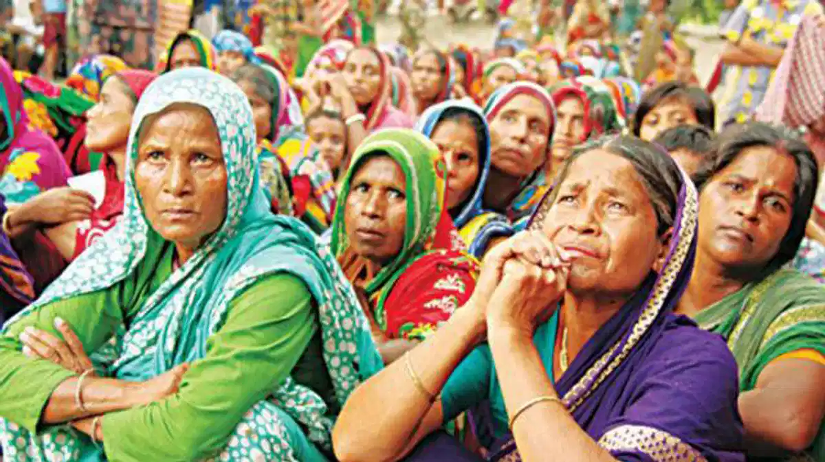 বিশ্বের অর্ধেক গরিব বাংলাদেশসহ পাঁচ দেশে
