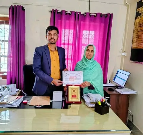 ঝিনাইগাতীতে অদম্য নারী পুরস্কার কার্যক্রমের আওতায় উপজেলা পর্যায়ে শ্রেষ্ঠ অদম্য নারী নাসরিন বেগম!